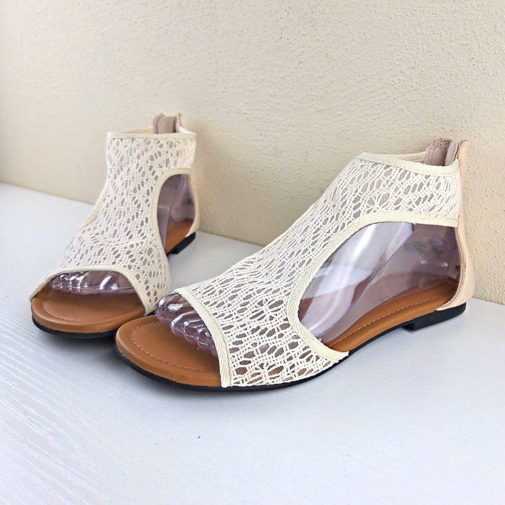 American Eagle Cream Fabric Lace Open Toe Zip Back Flat Sandals Womens Size 7